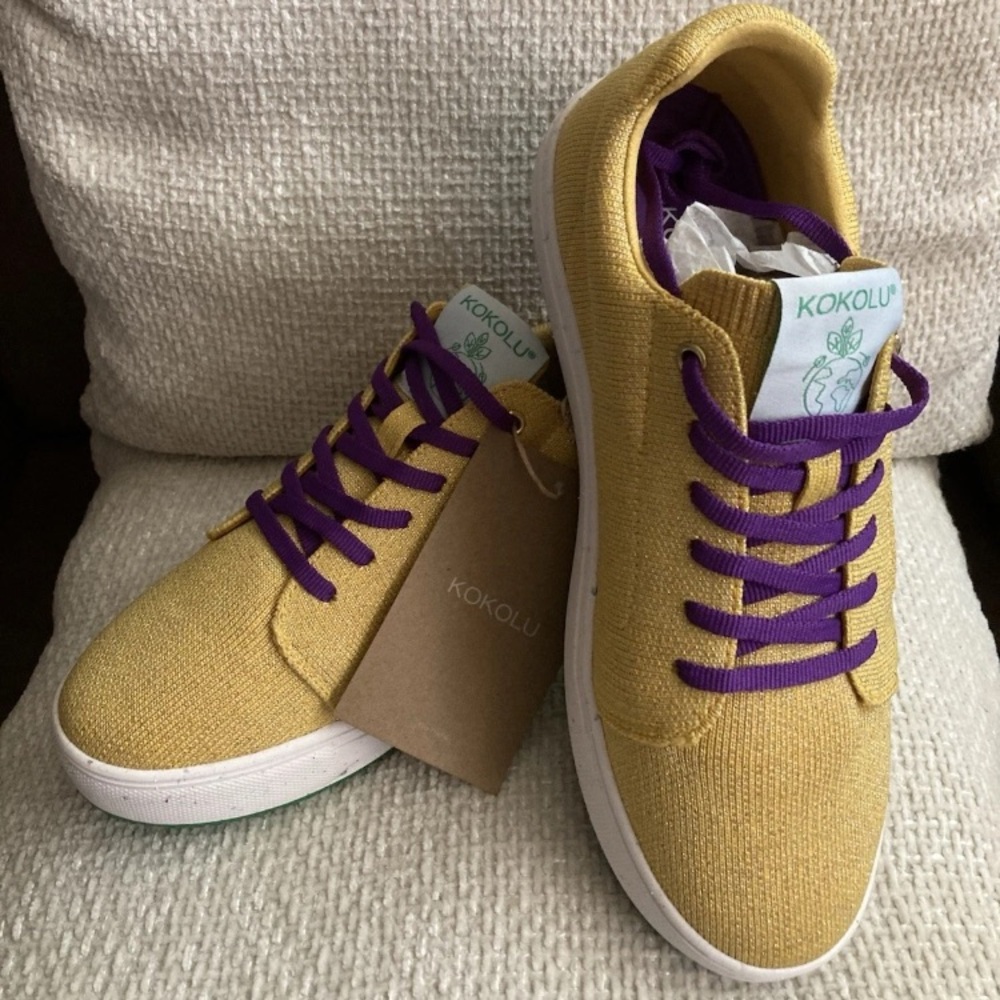 New Kokolu Comfort Knit Sneakers Yellow with Purple Laces Size 9 NWT (no box)
